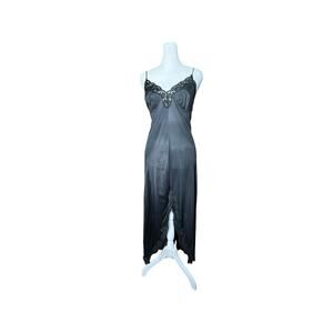 Black Lace Vintage 90s Vassarette Long Slip Dress Sexy Vamp Whimsigoth Size 10